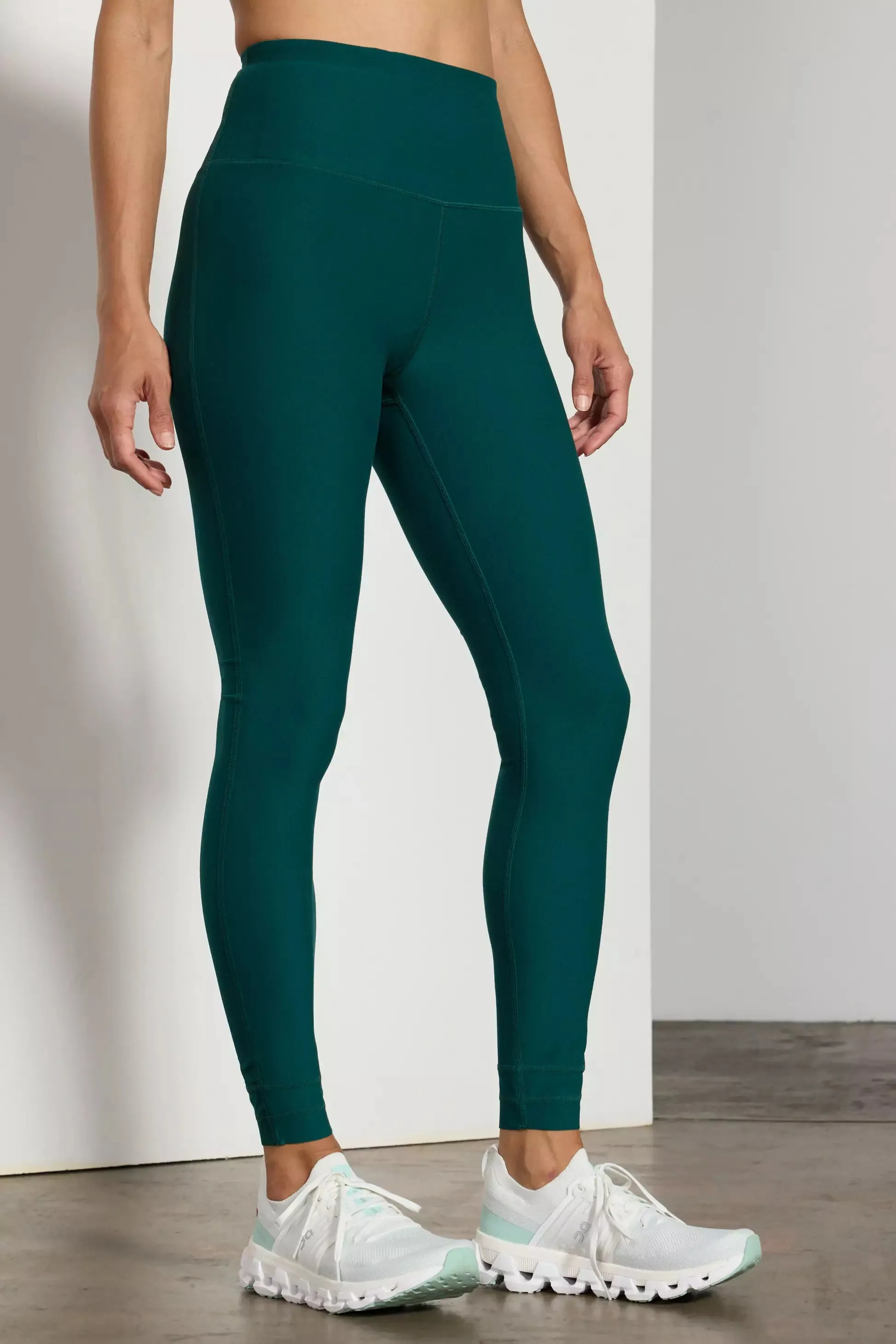 Explore Cut to Length Legging - Botanical Garden