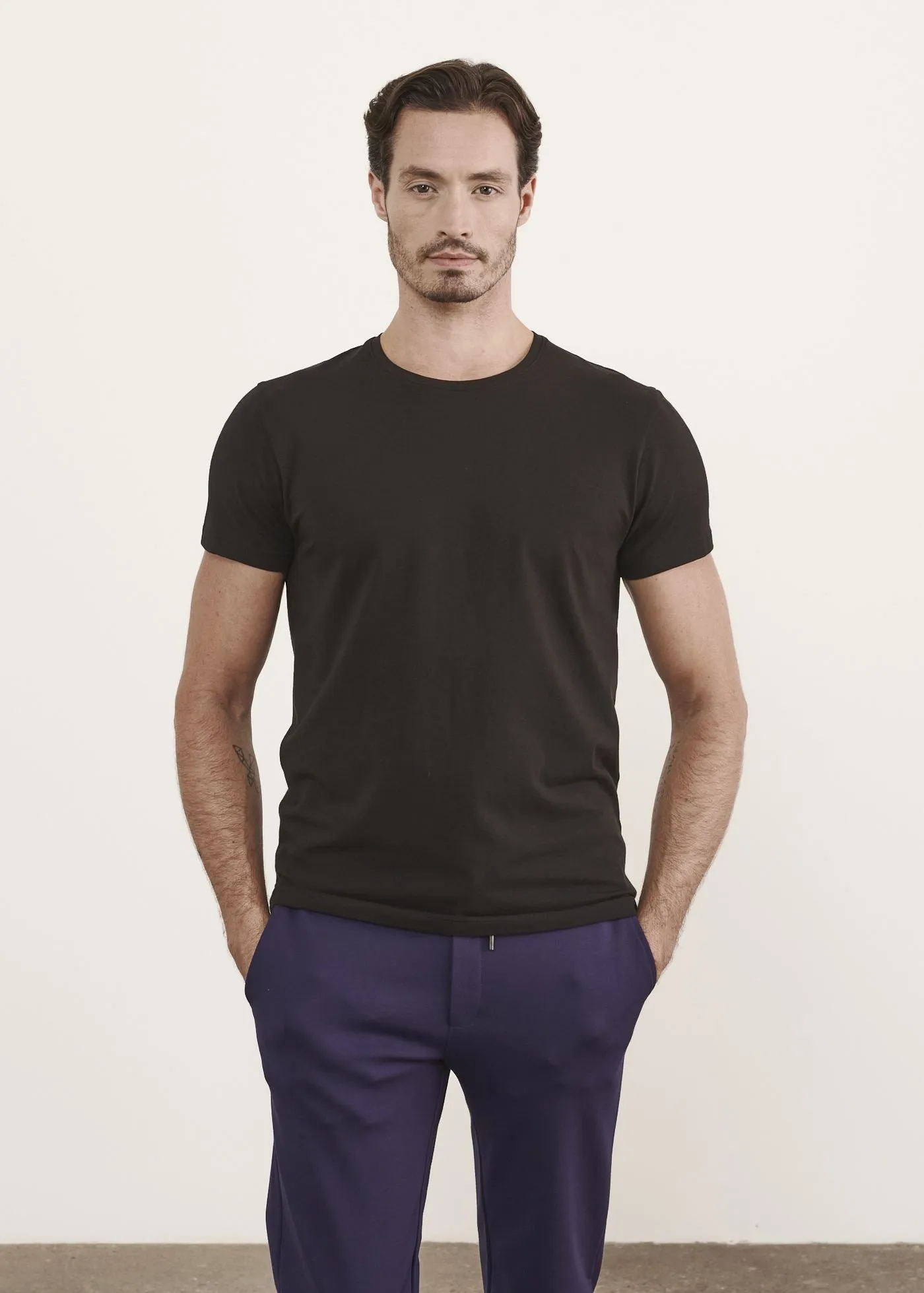 Patrick Assaraf Iconic Pima Cotton Stretch Crew T-Shirt Black